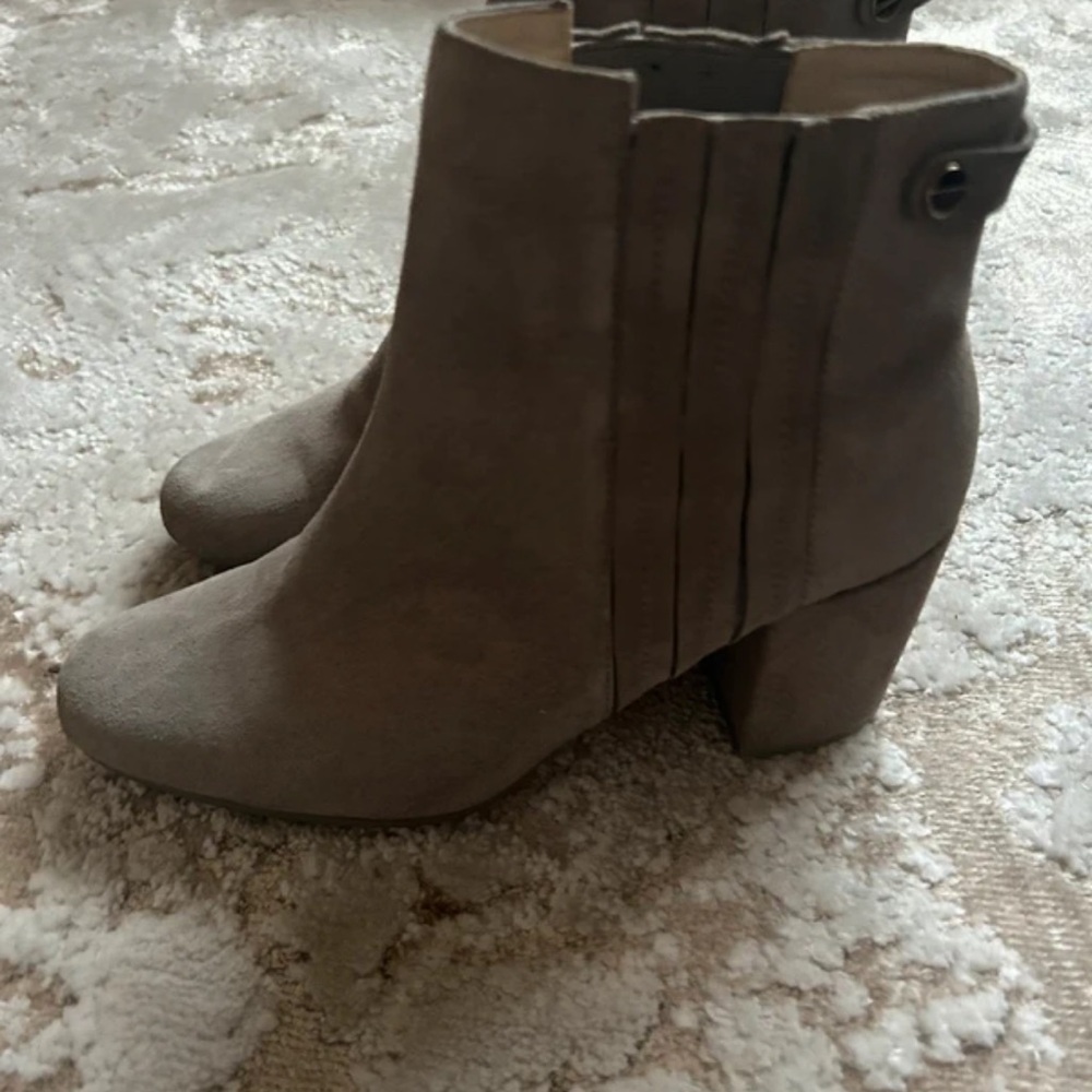 Zara Beige Heeled Ankle Boots